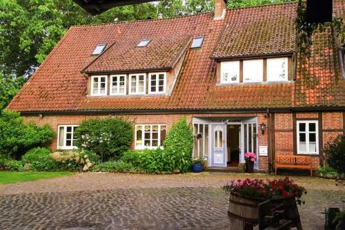 Dorfmark Apartment | Family-Friendly Ferienwohnung in Dorfmark - Pet Welcome!