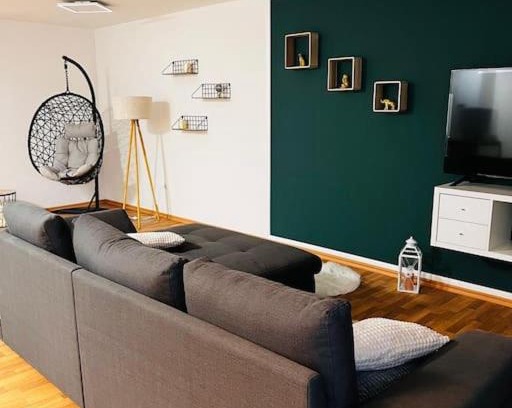 Bahnhofsvorstadt Apartment | Cozy Ferienwohnung in Freiberg Near Bahnhof - Kid-Friendly Stay
