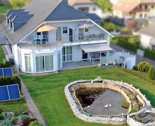 Morbach Apartment | Family-Friendly Ferienwohnung in Morbach with Garden & Grill