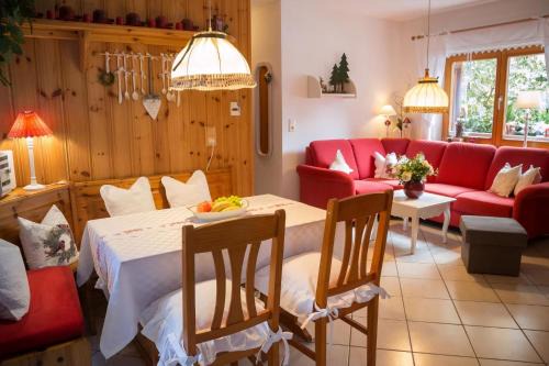 Walkenried Apartment | Beautiful Ferienwohnung in Walkenried with Garden Retreat
