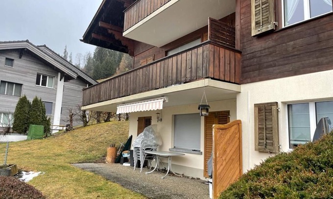 Zweisimmen Apartment | Peaceful Zweisimmen Retreat with Scenic Views and Breakfast