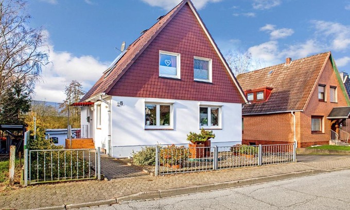 Itzehoe Apartment | Family-Friendly Retreat at Ferienwohnung Itzehoe - Top Rated!