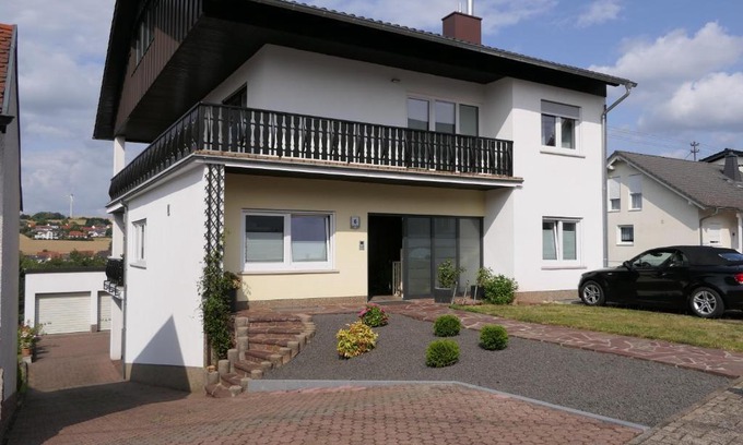 Eppelborn Apartment | Top-Rated Ferienwohnung Jürgen Brill - Family-Friendly Stay