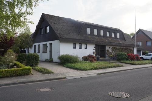 Papenburg Apartment | Family-Friendly Ferienwohnung Jürgensen with Great Reviews