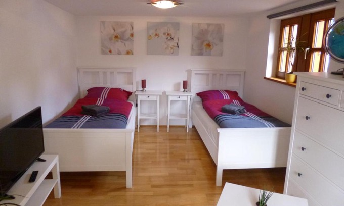 Bad Schwalbach Apartment | Family-Friendly Ferienwohnung Jansen "Eins" with High Ratings