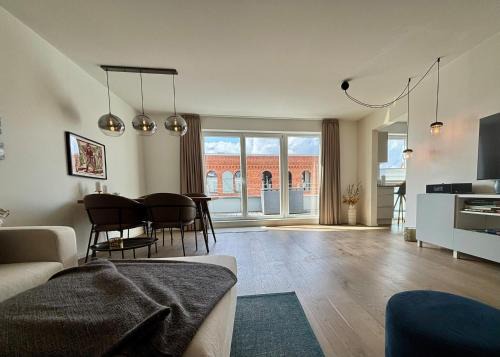 Eckernfoerde Apartment | Family-Friendly Quartier Hafenspitze Ferienwohnung "JungfernEcke"