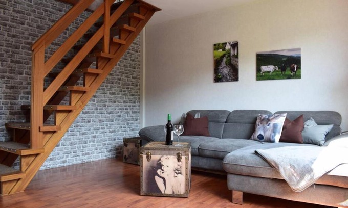 Boedefeld Apartment | Family-Friendly Ferienwohnung Kölbel with Ocean View