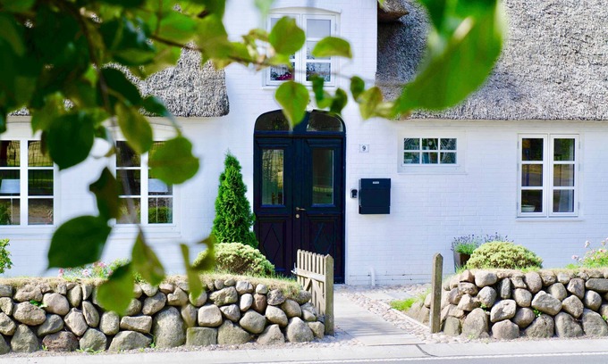 Bosbull House | Coastal Pearl Hotel - Oceanfront Elegance on the North Sea