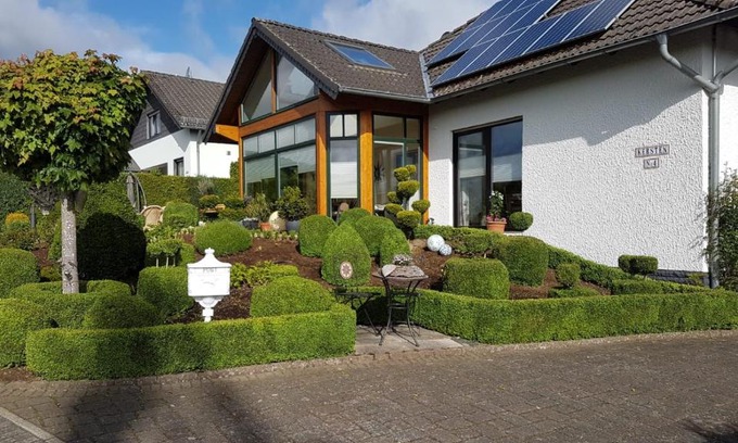 Bereborn Apartment | Pet-Friendly Ferienwohnung „Kersten“ with 9.4/10 Rating