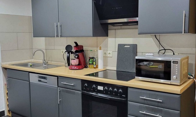Hillscheid House | Top-Rated Ferienwohnung Kiefer with Breakfast & Kitchen