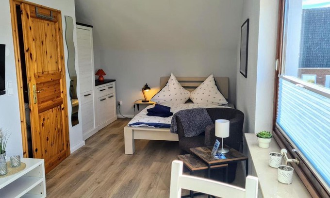 Maasholm-Bad Apartment | Pet-Friendly Retreat at Ferienwohnung Kiekut 1 Awaits You