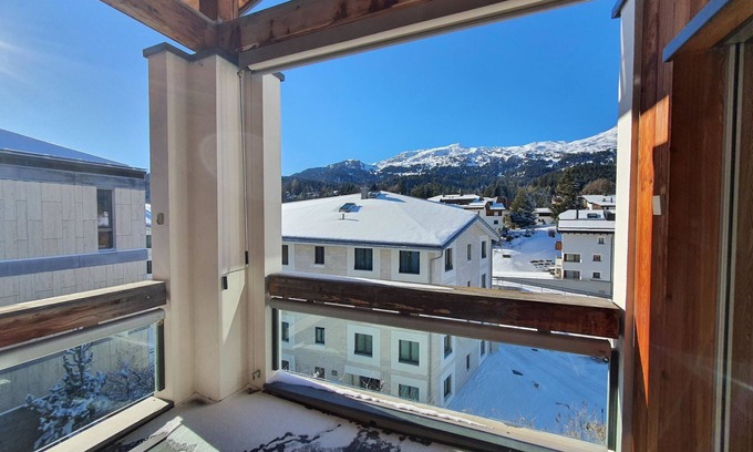 Lenzerheide Apartment | Relaxing Ferienwohnung Kinsella with Spa & Breakfast