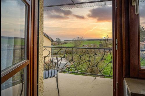 Riedbach Apartment | Family-Friendly Ferienwohnung Kleinmünster, Rated 9.5/10