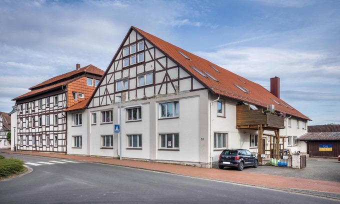 Hardegsen Apartment | Pet-Friendly Ferienwohnung Knopf with Great Guest Ratings