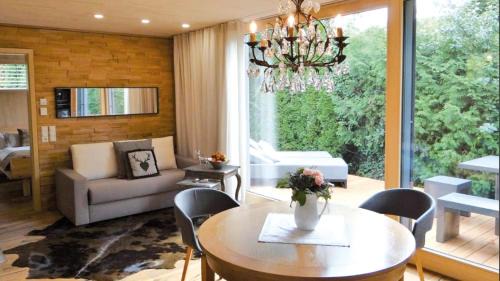 Ittendorf Apartment | Family-Friendly Stay at Kräuter Chalet - Obsthof Steffelin