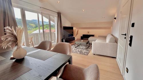 Schliersee Apartment | Scenic "Krainsbergkogel" Apartment with Mountain Views