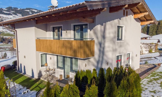 Brixen im Thale Apartment | Exceptional Ferienwohnung Krimbacher - Child Friendly Retreat