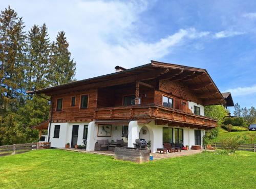 Koessen Apartment | Family-Friendly Getaway at Ferienwohnung Kurz - Rated 9.5