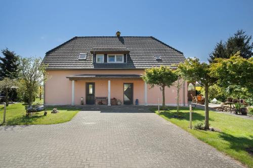 Luessow Apartment | Family-Friendly Ferienwohnung Lüssow with Wheelchair Access