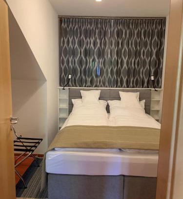 Landsberg am Lech Apartment | Cozy Ferienwohnung Landsberg am Lech with Breakfast Included