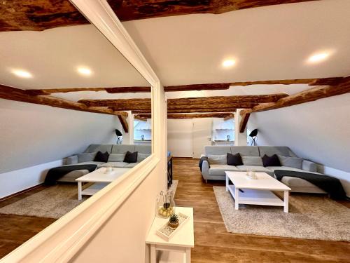 Kummernitztal Apartment | Inviting Ferienwohnung Landruhe: 9/10 Rated & Family Friendly