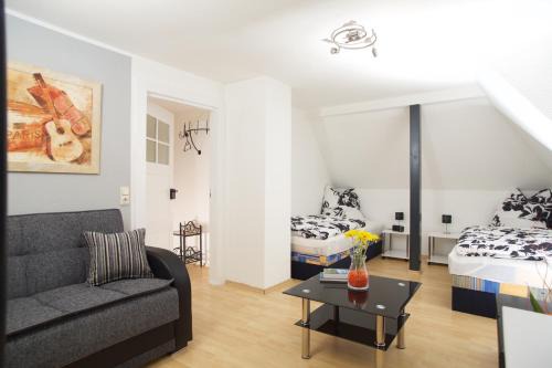 Gaschwitz Apartment | Pet-Friendly Ferienwohnung Leipzig Süd with Ocean Views