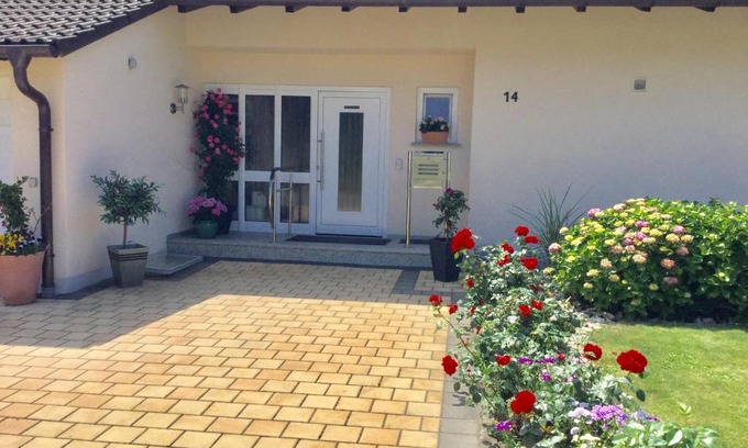 Salem Apartment | Oceanfront Retreat: Ferienwohnung Lissner with 9.4 Rating