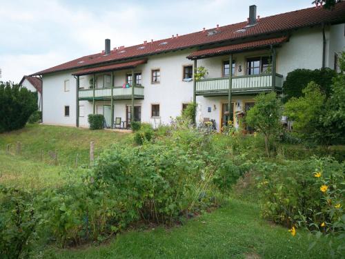 Bad Birnbach Apartment | Comfortable Ferienwohnung Mühlbachblick with 8.5/10 Rating