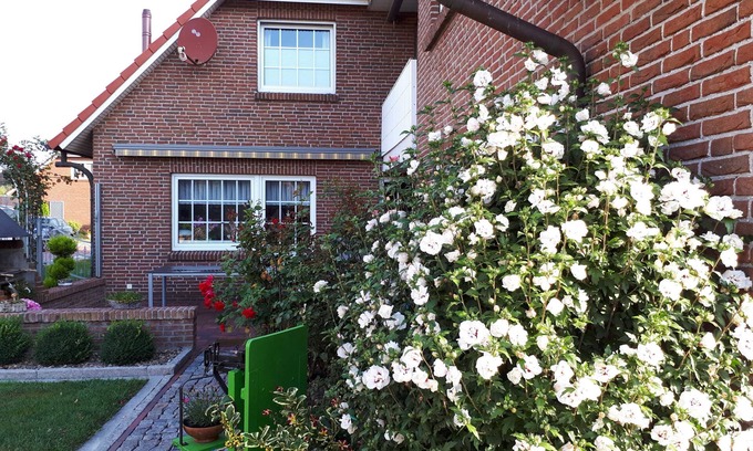 Neermoor Apartment | Top-Rated Vacation Apartment Margarete - Family-Friendly Stay