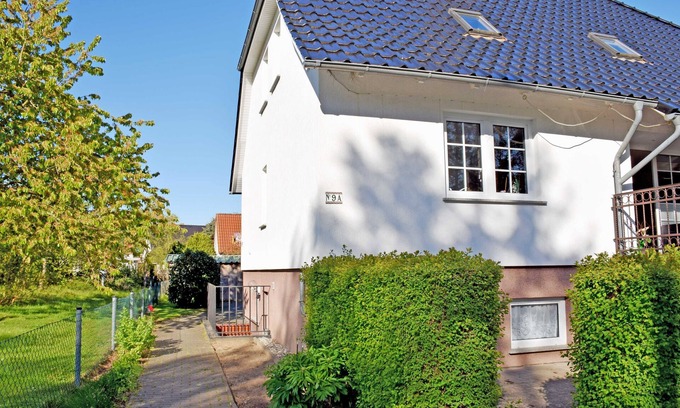 Zirkow Apartment | Ocean View Retreat: Ferienwohnung Marie at Granitz