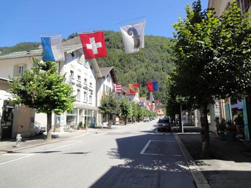 Meiringen Apartment | Family-Friendly Ferienwohnung Meiringen with Great Reviews