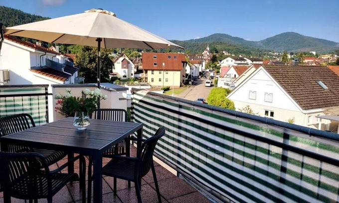 Gernsbach Apartment | Family-Friendly Ferienwohnung Merkurblick with Top Ratings