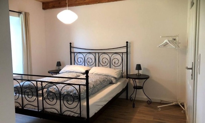 Katingsiel Cottage | Ocean View Retreat: Ferienwohnung Merle, Germany - Guest Rated 9.8
