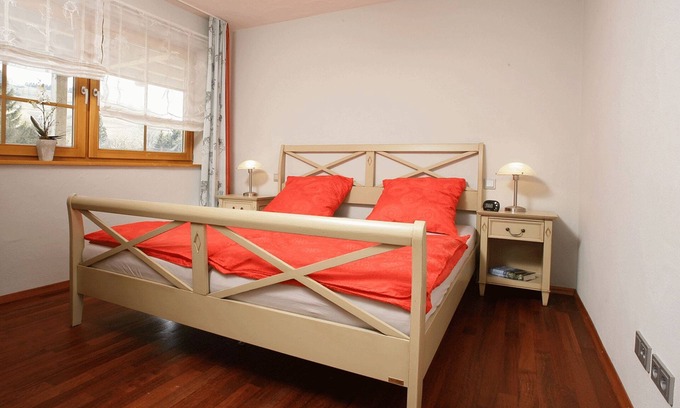Munstertal Apartment | Cozy 1-Bedroom Apartment with Kitchen and Breakfast Included