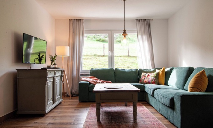 Birkelback Apartment | Family-Friendly 2-Bedroom Retreat with Kitchen & Breakfast