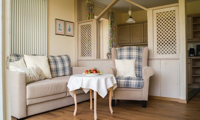Bad Birnbach Apartment | Cozy Apartment with Garden View and Balcony Retreat