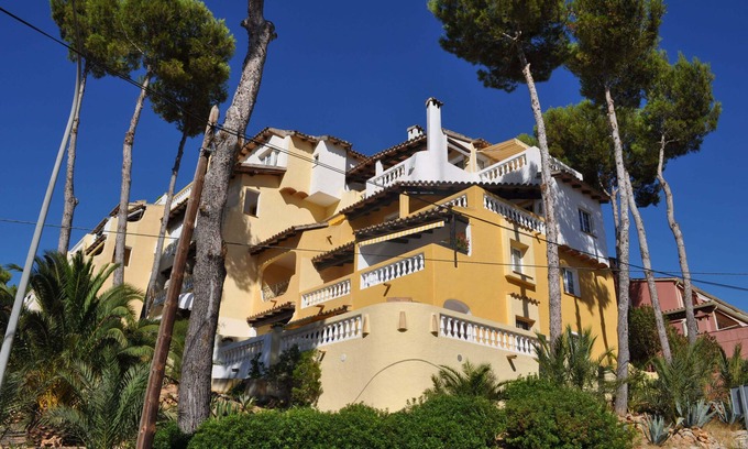 Peguera Apartment | Sunny Terrace Retreat - Ideal for Winter Getaway, Rated 9.8