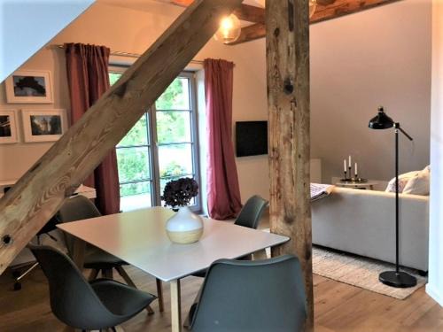 Babelsberg Nord Apartment | Family-Friendly Stay at Potsdamer Stadtoase - Rated 9.2/10