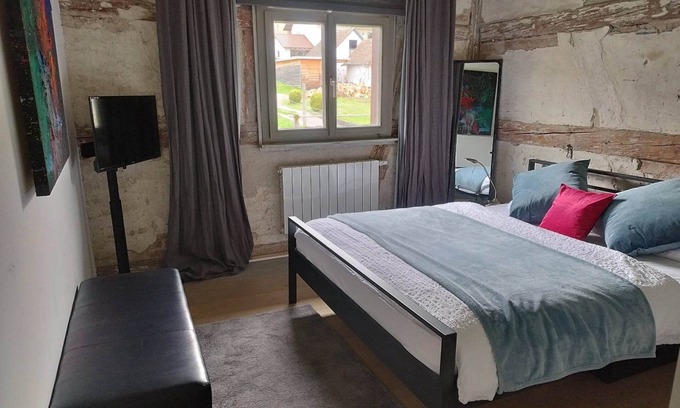 Sipplingen Apartment | Modern 1-Bedroom Apartment with Kitchen and Breakfast Included