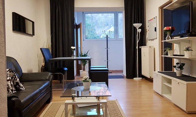 Wallerfangen Apartment | Top-Rated Ferienwohnung for Business Travelers & Families
