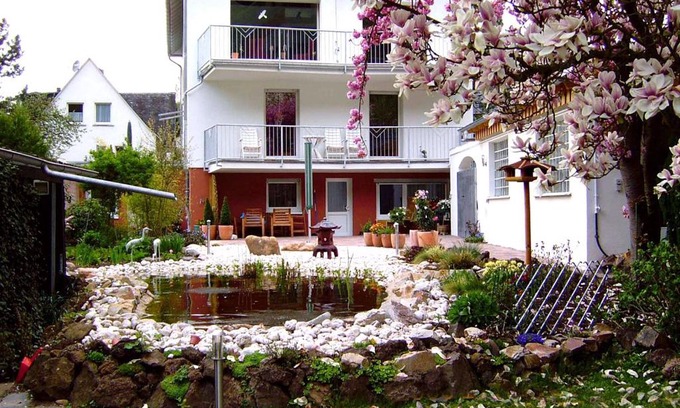 Traben-Trarbach Apartment | Pet-Friendly Ferienwohnung-Mosel with Oceanfront Views