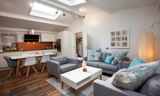 Trippstadt Ski Chalet | Cozy Retreat Near Kaiserslautern - Family and Pet Friendly