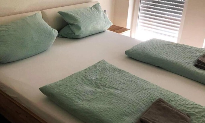 Stockach Apartment | Pet-Friendly Getaway at Ferienwohnung Nellenburg
