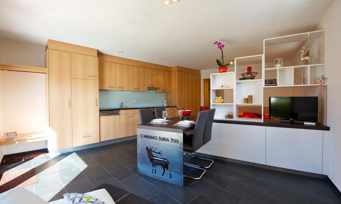 Engadin Scoul Apartment | Discover Ferienwohnung Neuhäusler: 10/10 Family Retreat