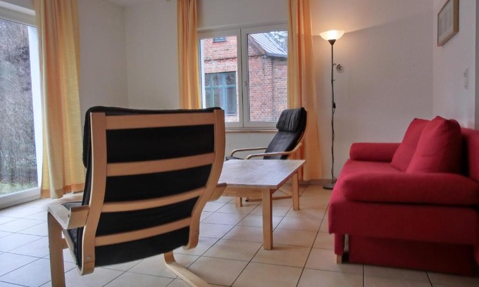 Gelbensande Apartment | Inviting Ferienwohnung NH11: Pet-Friendly Family Getaway