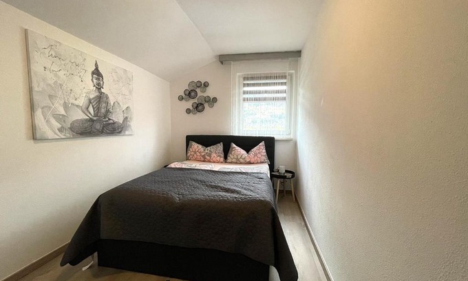 Greifenburg Apartment | Pet-Friendly Ferienwohnung Nina Ortner with Ocean Views