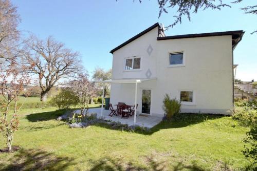 Pfullendorf Apartment | Family-Friendly Ferienwohnung No 15 with Top Guest Ratings