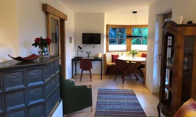 Kolsass Apartment | Cozy 1-Bedroom Apartment at Ferienwohnung Nordkette
