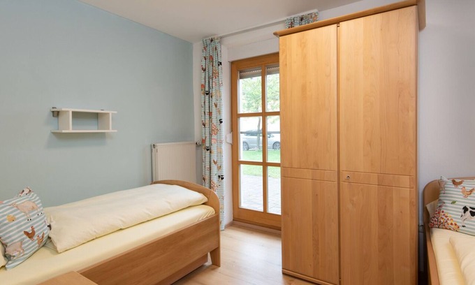Gunzenhausen Apartment | Cozy Ferienwohnung Nr. 3 with Spa and Kitchen Amenities