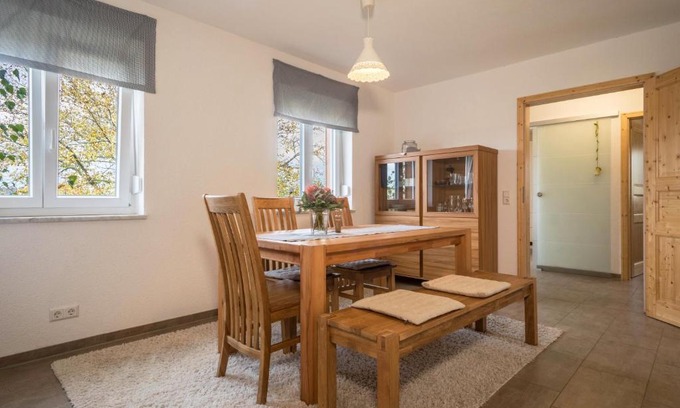 Bodolz Apartment | Child-Friendly Ferienwohnung Obsthof Schäfler - Rated 9.5/10